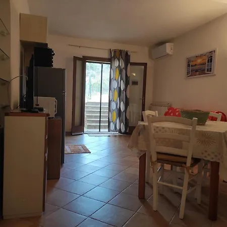Tommy House Apartment *
